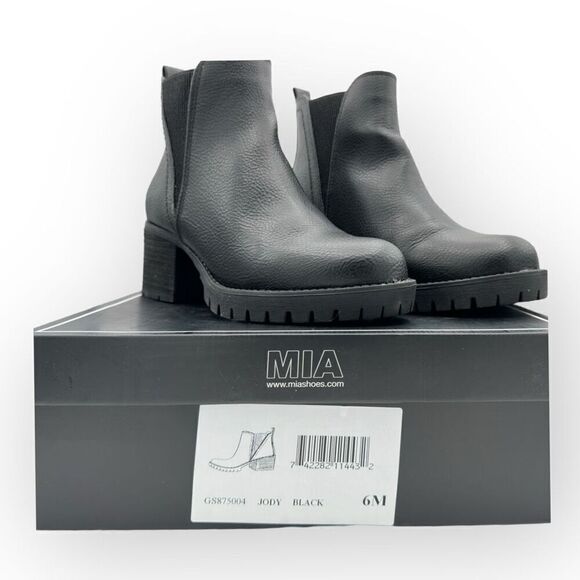 NWT Mia Womens Jody Faux Leather Chunky Lug Sole Block Chelsea Boots Black Sz 6 - Picture 1 of 12